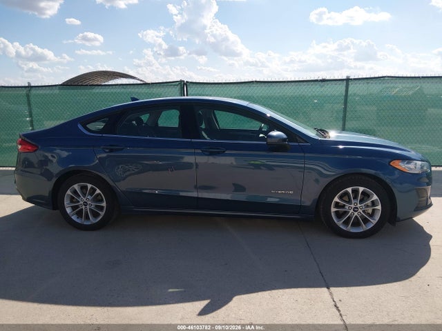 46103782 :رقم المزاد ، 3FA6P0LU9KR190846 vin ، 2019 Ford Fusion Hybrid Se مزاد بيع