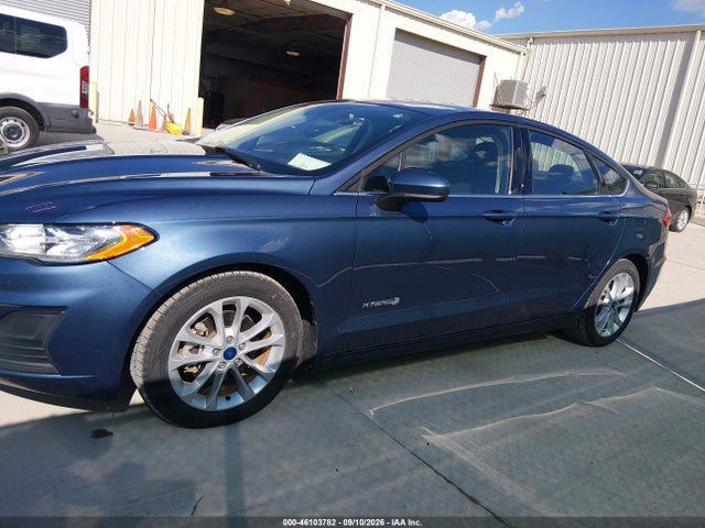 46103782 :رقم المزاد ، 3FA6P0LU9KR190846 vin ، 2019 Ford Fusion Hybrid Se مزاد بيع