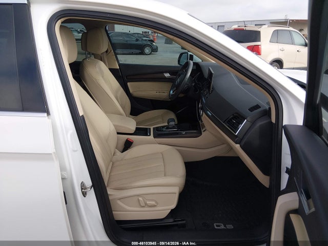 46103945 :رقم المزاد ، WA1AAAFY6M2075777 vin ، 2021 Audi Q5 Premium 45 Tfsi Quattro S Tronic مزاد بيع