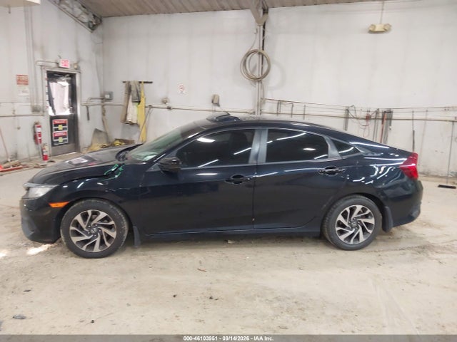 46103951 :رقم المزاد ، 19XFC2F75GE078180 vin ، 2016 Honda Civic Ex مزاد بيع