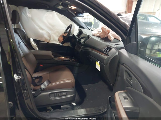 46103952 :رقم المزاد ، 5FNYF8H5XSB007915 vin ، 2025 Honda Passport Awd Ex-l مزاد بيع