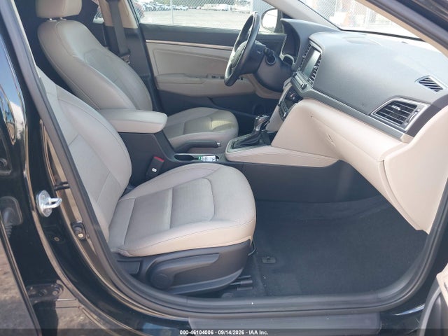 Продаж на аукціоні авто 2017 Hyundai Elantra Limited, vin: KMHD84LFXHU176233, номер лоту: 46104006