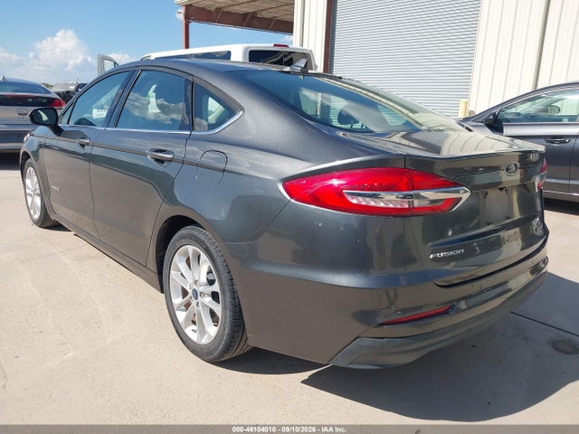 46104010 :رقم المزاد ، 3FA6P0LU1KR190839 vin ، 2019 Ford Fusion Hybrid Se مزاد بيع