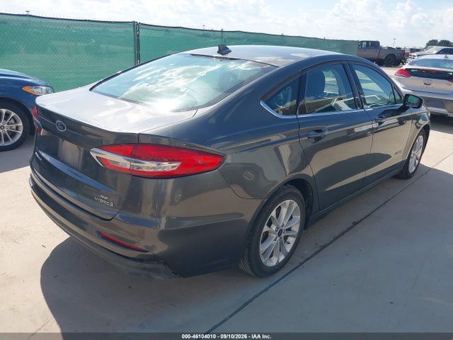 46104010 :رقم المزاد ، 3FA6P0LU1KR190839 vin ، 2019 Ford Fusion Hybrid Se مزاد بيع