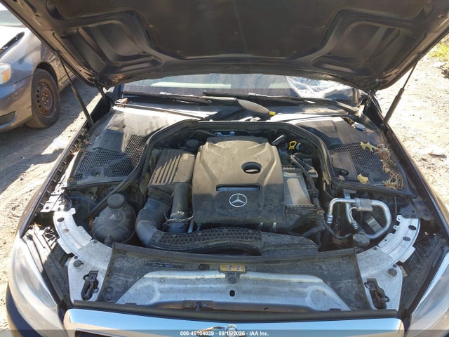46104039 :رقم المزاد ، 55SWF4KB9GU159785 vin ، 2016 Mercedes-benz C 300 Luxury 4matic مزاد بيع
