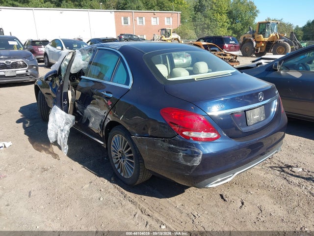 46104039 :رقم المزاد ، 55SWF4KB9GU159785 vin ، 2016 Mercedes-benz C 300 Luxury 4matic مزاد بيع