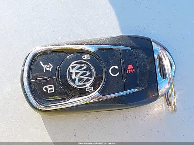 46104046 :رقم المزاد ، 5GAERBKW7JJ162116 vin ، 2018 Buick Enclave Essence مزاد بيع