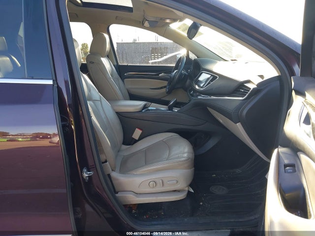 46104046 :رقم المزاد ، 5GAERBKW7JJ162116 vin ، 2018 Buick Enclave Essence مزاد بيع