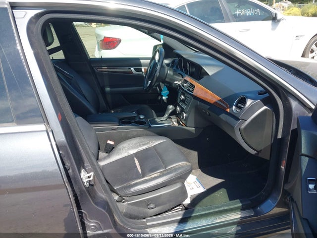 Aukcja sprzedaży 2013 Mercedes-benz C 300 Sport 4matic, vin: WDDGF8AB8DR275263, numer aukcji: 46104061