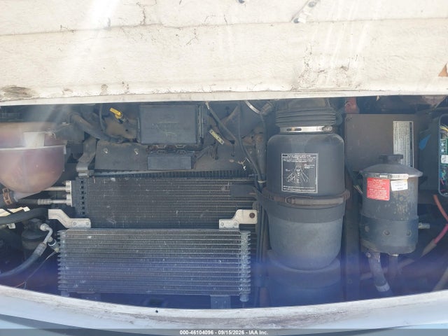 1999 Ford F550 Super Duty Stripped Chass მანქანა იყიდება აუქციონზე, vin: 3FCNF53S1XJA19051, აუქციონის ნომერი: 46104096