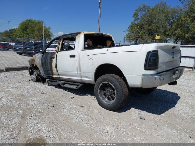 46104099 :رقم المزاد ، 3C6UR5CLXGG357841 vin ، 2016 Ram 2500 Tradesman مزاد بيع