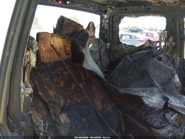 46104099 :رقم المزاد ، 3C6UR5CLXGG357841 vin ، 2016 Ram 2500 Tradesman مزاد بيع