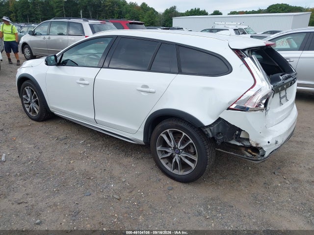 Продаж на аукціоні авто 2016 Volvo V60 Cross Country T5, vin: YV4612HK9G1010441, номер лоту: 46104108
