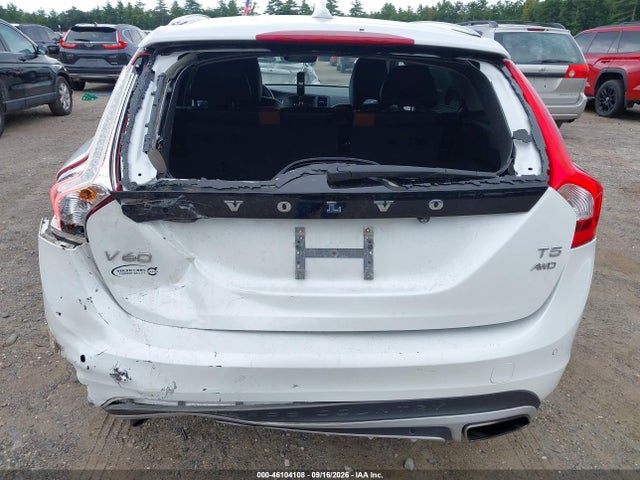 Продаж на аукціоні авто 2016 Volvo V60 Cross Country T5, vin: YV4612HK9G1010441, номер лоту: 46104108