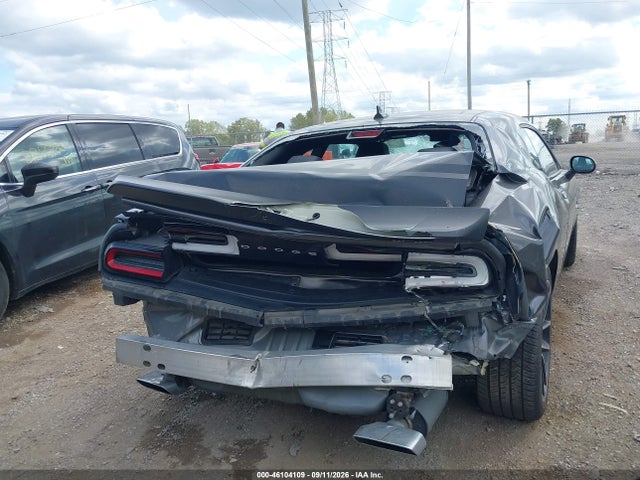 46104109 :رقم المزاد ، 2C3CDZFJXJH270697 vin ، 2018 Dodge Challenger R/t Scat Pack مزاد بيع