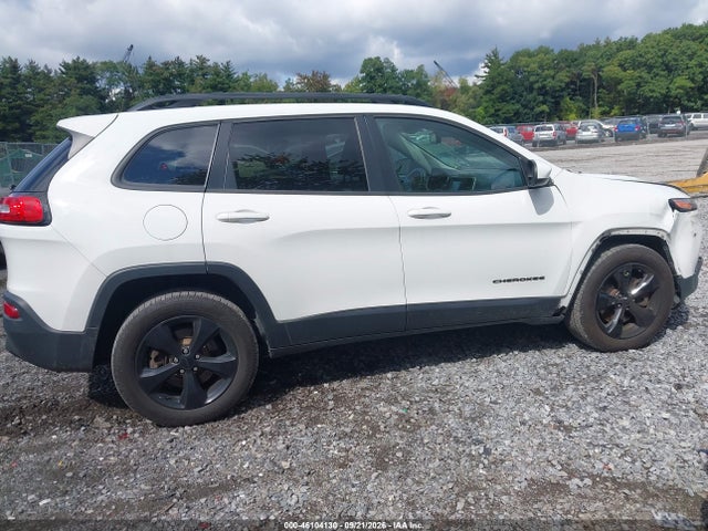46104130 :رقم المزاد ، 1C4PJMCB6GW131831 vin ، 2016 Jeep Cherokee Latitude مزاد بيع