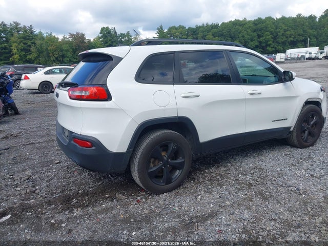 46104130 :رقم المزاد ، 1C4PJMCB6GW131831 vin ، 2016 Jeep Cherokee Latitude مزاد بيع