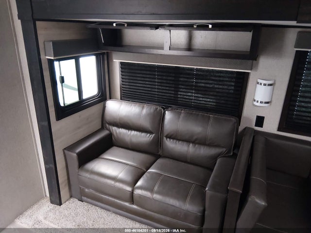 46104201 :رقم المزاد ، 1UJBJ0BR3M1TD0177 vin ، 2021 Jayco Other مزاد بيع