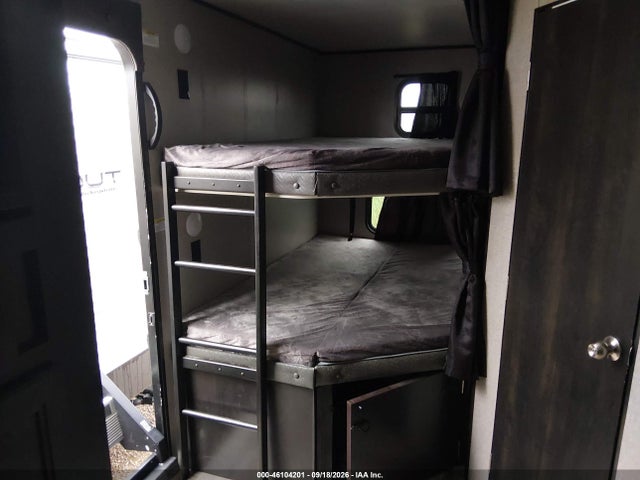 46104201 :رقم المزاد ، 1UJBJ0BR3M1TD0177 vin ، 2021 Jayco Other مزاد بيع