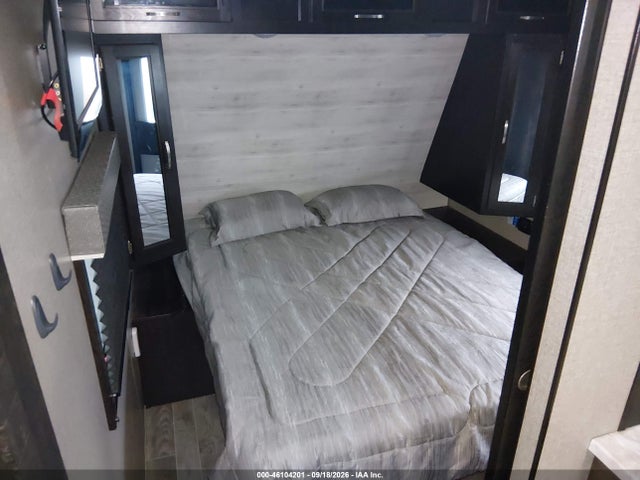 46104201 :رقم المزاد ، 1UJBJ0BR3M1TD0177 vin ، 2021 Jayco Other مزاد بيع