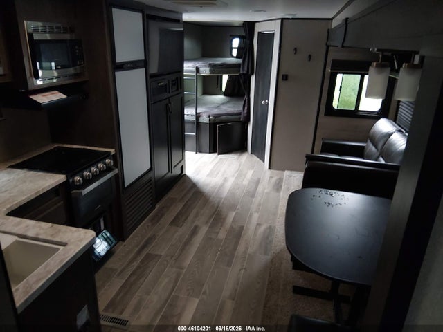 46104201 :رقم المزاد ، 1UJBJ0BR3M1TD0177 vin ، 2021 Jayco Other مزاد بيع