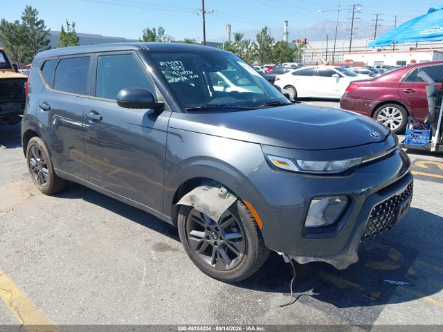 2021 Kia Soul Ex მანქანა იყიდება აუქციონზე, vin: KNDJ33AU5M7762591, აუქციონის ნომერი: 46104204