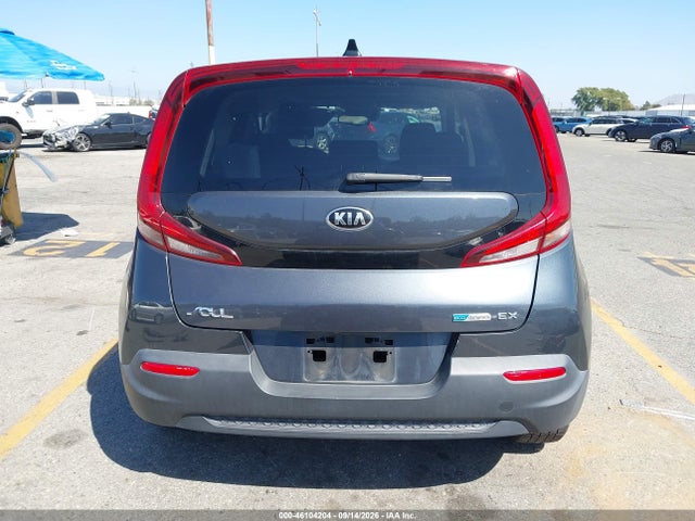2021 Kia Soul Ex მანქანა იყიდება აუქციონზე, vin: KNDJ33AU5M7762591, აუქციონის ნომერი: 46104204