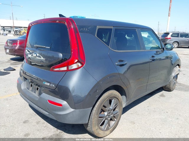 2021 Kia Soul Ex მანქანა იყიდება აუქციონზე, vin: KNDJ33AU5M7762591, აუქციონის ნომერი: 46104204