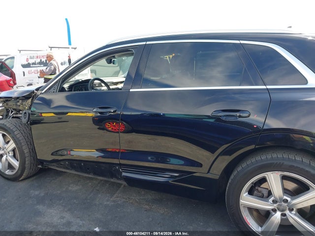 Продаж на аукціоні авто 2019 Audi E-tron Premium Plus, vin: WA1LABGE1KB018144, номер лоту: 46104211