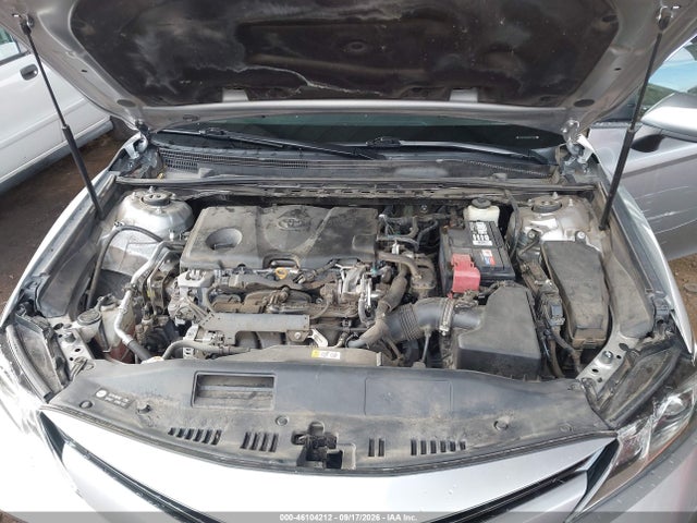46104212 :رقم المزاد ، 4T1B11HK5JU571314 vin ، 2018 Toyota Camry Le مزاد بيع