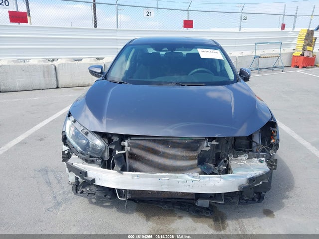 46104266 :رقم المزاد ، 2HGFC2F64LH503024 vin ، 2020 Honda Civic Lx مزاد بيع