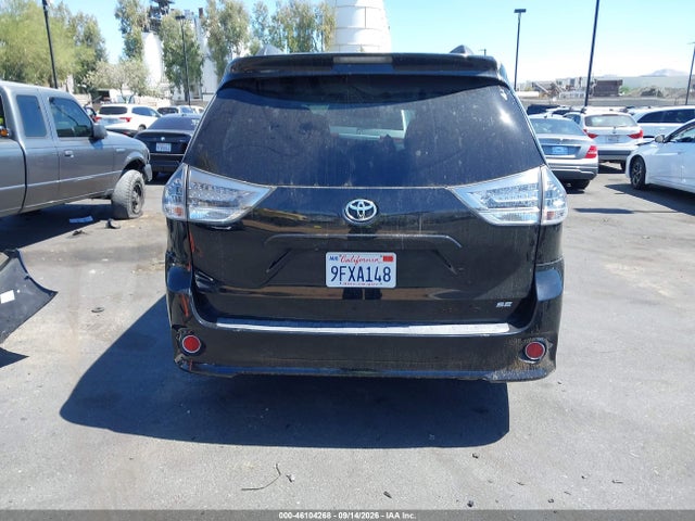 5TDXK3DC2GS758640 Toyota Sienna Se 8 Passenger