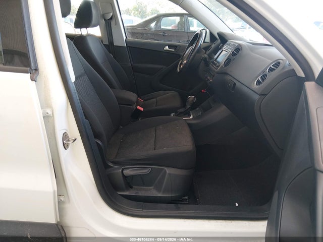 Aukcja sprzedaży 2017 Volkswagen Tiguan 2.0t/2.0t S, vin: WVGAV7AX7HK041974, numer aukcji: 46104284