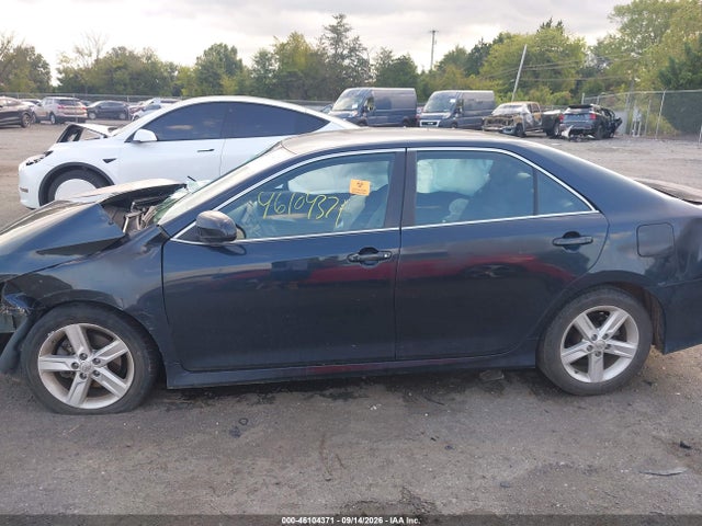 2014 Toyota Camry Se მანქანა იყიდება აუქციონზე, vin: 4T1BF1FK0EU332764, აუქციონის ნომერი: 46104371