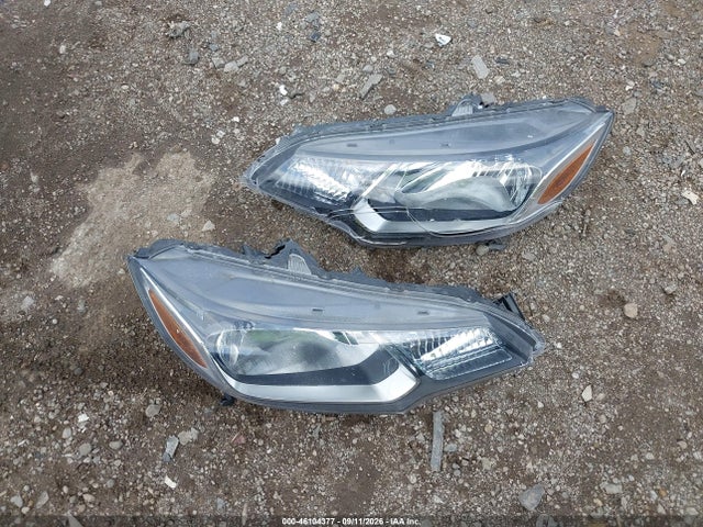 46104377 :رقم المزاد ، 3HGGK5H83FM733568 vin ، 2015 Honda Fit Ex/ex-l مزاد بيع