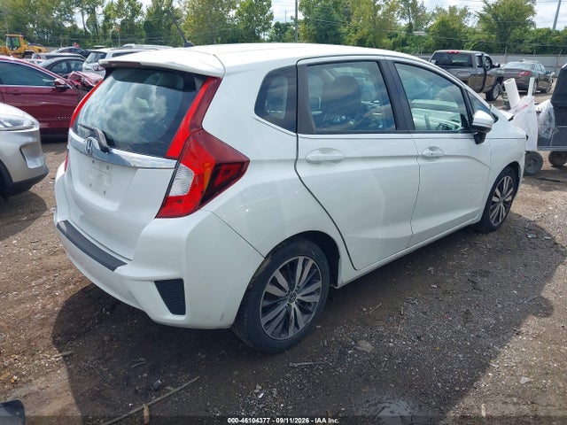 46104377 :رقم المزاد ، 3HGGK5H83FM733568 vin ، 2015 Honda Fit Ex/ex-l مزاد بيع