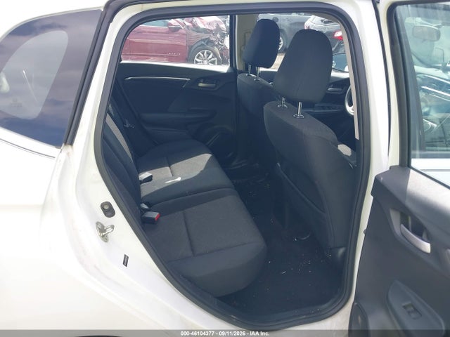 46104377 :رقم المزاد ، 3HGGK5H83FM733568 vin ، 2015 Honda Fit Ex/ex-l مزاد بيع