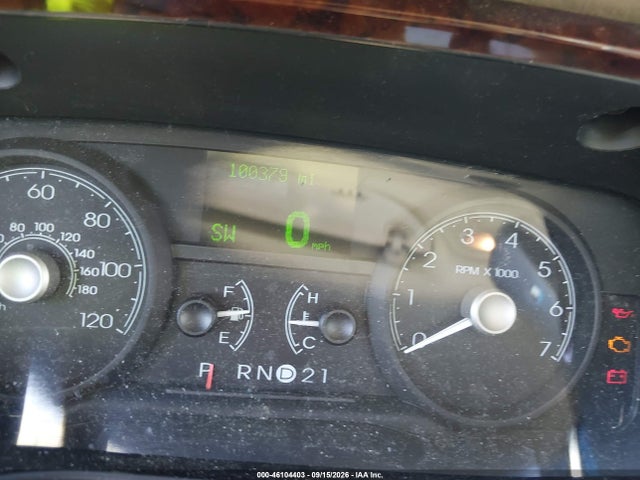 Продаж на аукціоні авто 2007 Lincoln Town Car Signature Limited, vin: 1LNHM82W07Y600726, номер лоту: 46104403