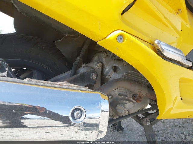 46104424 :رقم المزاد ، JH2MF06726K200225 vin ، 2006 Honda Nss250 S مزاد بيع