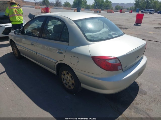 46104432 :رقم المزاد ، KNADC123816065714 vin ، 2001 Kia Rio مزاد بيع