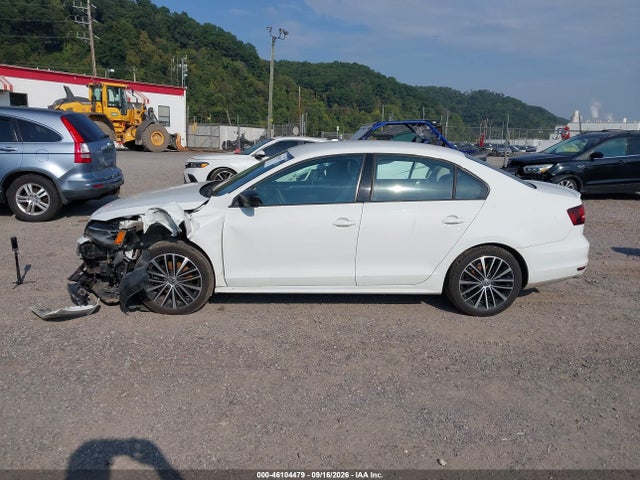 Aukcja sprzedaży 2016 Volkswagen Jetta 1.8t Sport, vin: 3VWB17AJ7GM265766, numer aukcji: 46104479