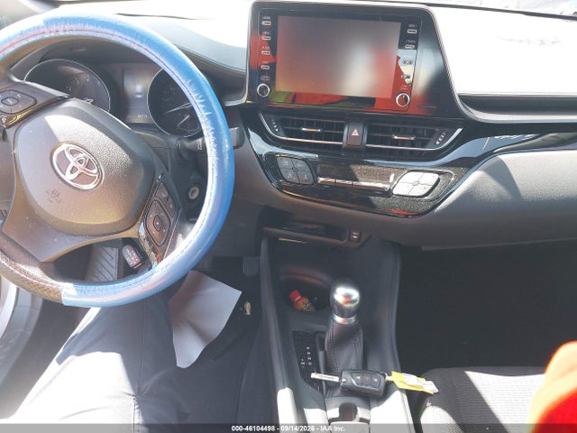 Toyota C-HR LE 2019 JTNKHMBX6K1045150 Image 11