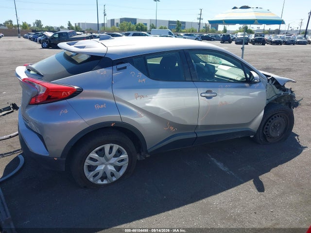 Toyota C-HR LE 2019 JTNKHMBX6K1045150 Image 14