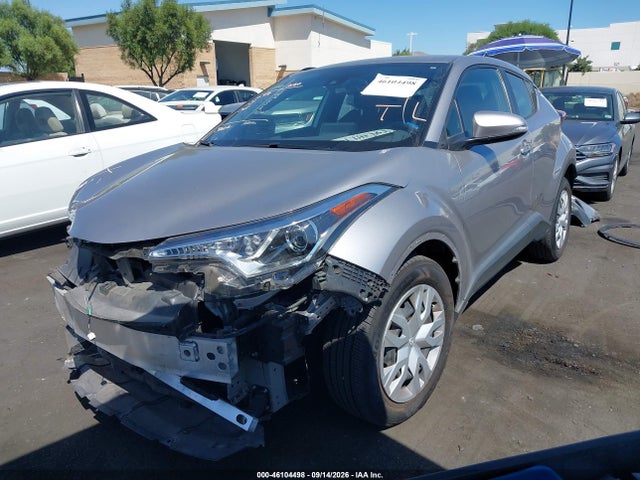 Toyota C-HR LE 2019 JTNKHMBX6K1045150 Image 2