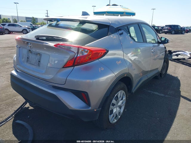 Toyota C-HR LE 2019 JTNKHMBX6K1045150 Image 4