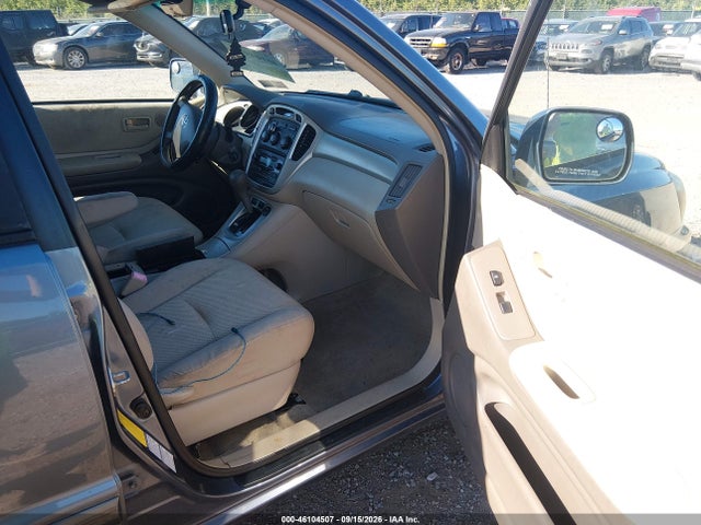 46104507 :رقم المزاد ، JTEEP21AX40055805 vin ، 2004 Toyota Highlander V6 مزاد بيع