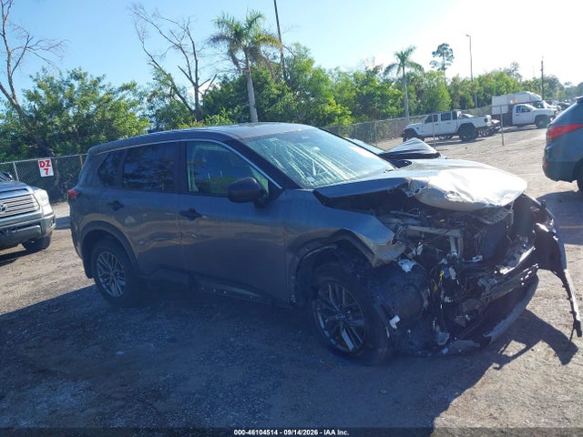 46104514 :رقم المزاد ، 5N1BT3AB3NC702901 vin ، 2022 Nissan Rogue S Intelligent Awd مزاد بيع