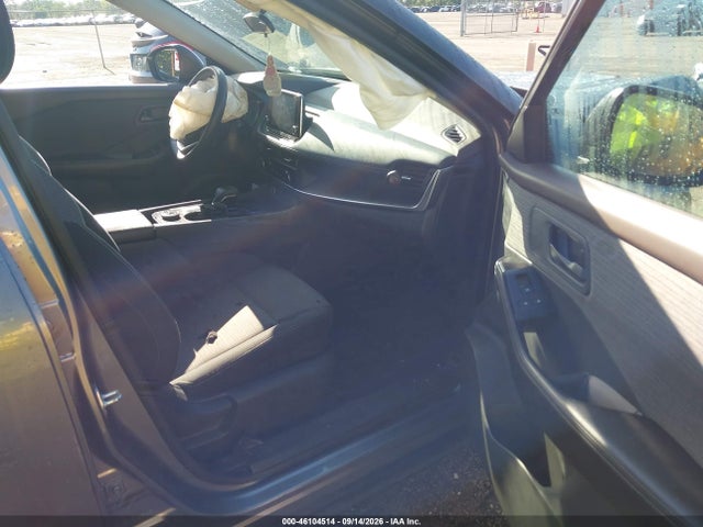 46104514 :رقم المزاد ، 5N1BT3AB3NC702901 vin ، 2022 Nissan Rogue S Intelligent Awd مزاد بيع