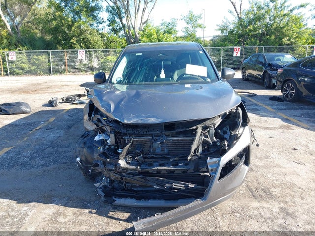 46104514 :رقم المزاد ، 5N1BT3AB3NC702901 vin ، 2022 Nissan Rogue S Intelligent Awd مزاد بيع