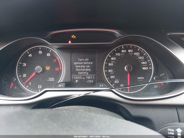 2013 Audi A4 2.0t Premium მანქანა იყიდება აუქციონზე, vin: WAUBFAFL6DN036585, აუქციონის ნომერი: 46104541